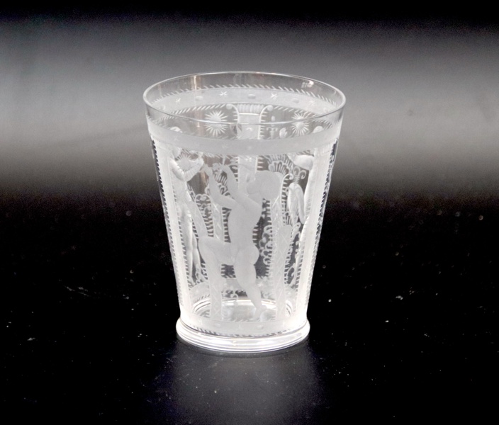 Edward Hald, bägare, slipat glas, signerad, Orrefors 1924. Gravörsignerad E.R.