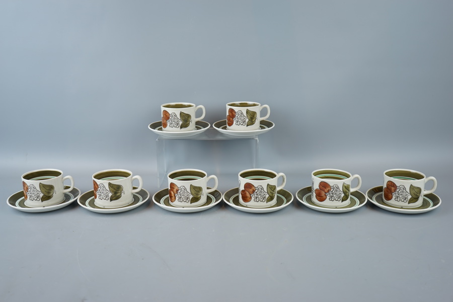 Jackie Lynd, kaffekoppar och fat, 8 st, porslin, "Julia", Gefle, 1976.