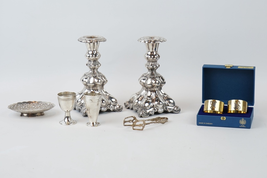 Fat, servettringar m.m, 8 delar, silver/nysilver/mässing, bl.a Skultuna.