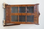 Vitrinskåp, trä/glas, 1900-talets första del.