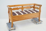 Soffa med förvaring, furu/textil, 1900-tal.