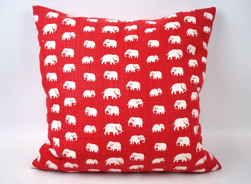 Estrid Ericson, kudde, textil, ''Elefant'', Firma Svenskt Tenn.
