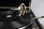 Resegrammofon, Polydor Electrix och stenkakor, ett parti.