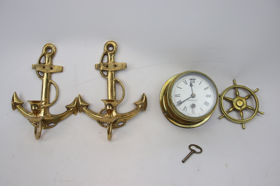 Skeppsur m.m, 4 delar, mässing, bl. a Henry Browne & Son, 1900-tal.
