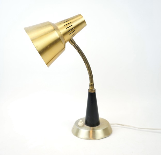 Bordslampa, metall, Gemi.
