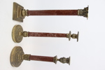 Ljusstakar, 3 st, sten/gulmetall, empirestil, Munka, 1900-tal.