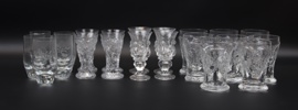 Servisglas, 21 st, 4 olika sorter, bl.a Pukeberg och Boda, 1900-tal.