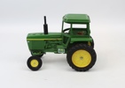 John Deere, traktor och tillbehör, 4 delar, metall, ERTL & Co.
