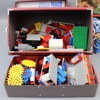 Legosystem, tågbana, instruktionsböcker, m.m, ett parti, 1970-tal.