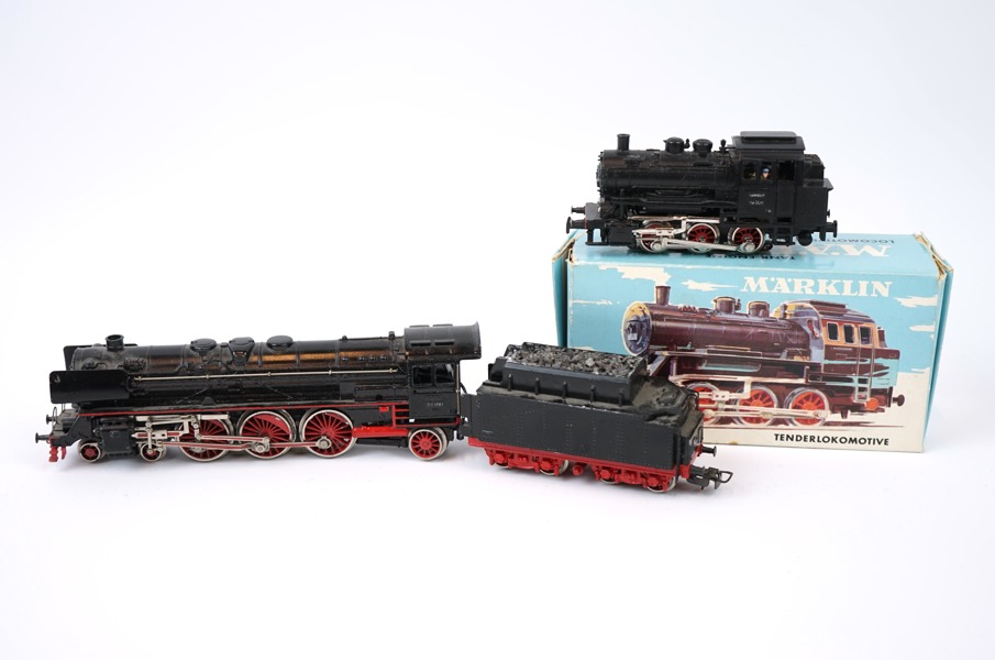 Märklin, lok, 2 st, 01097 och 89005.