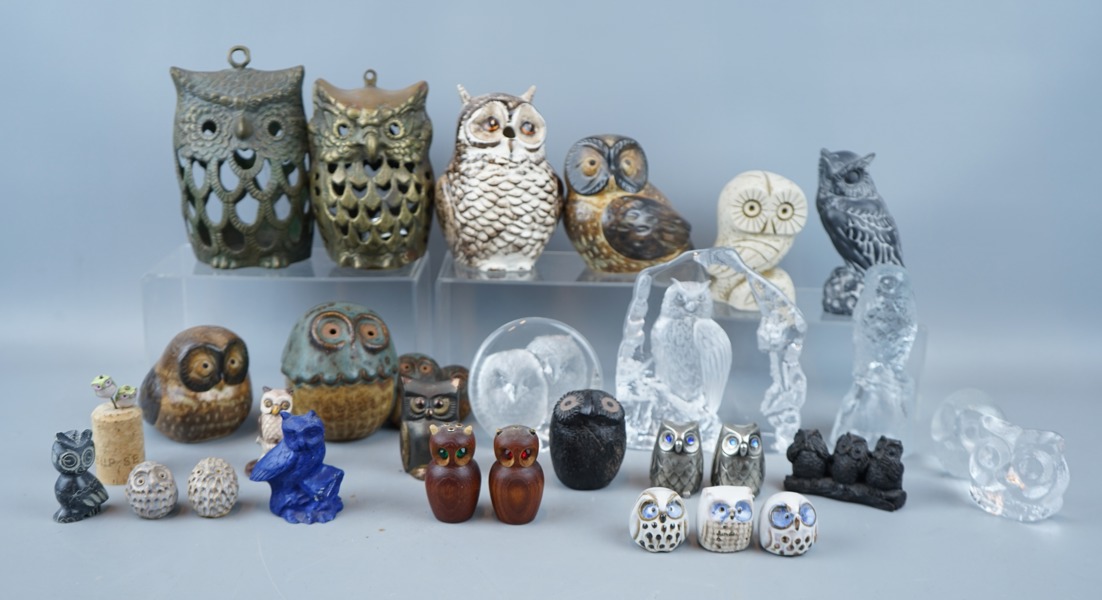 Ugglesamling, 29 st, olika material.