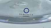 Skål och mjölkkanna, glas, Anna Ehrner, Kosta Boda och Bergdala.