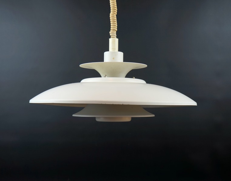 Taklampa, metall, TS Belysning, Danmark, 1960-tal.