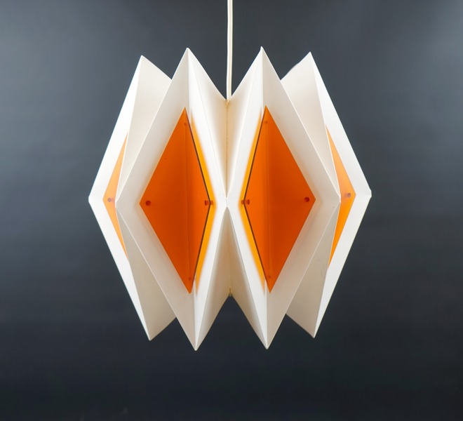 Lars Ejler Schiøler, taklampa, plast, ''Harlekin'', Hoyrup Light, Danmark, 1960-tal.