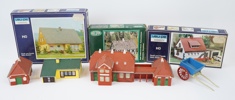 Märklin, räls, vagnar, hus m.m, ett parti.