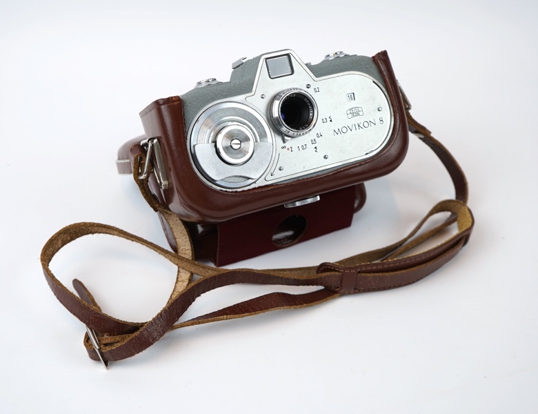 Kamera, Movikon 8.