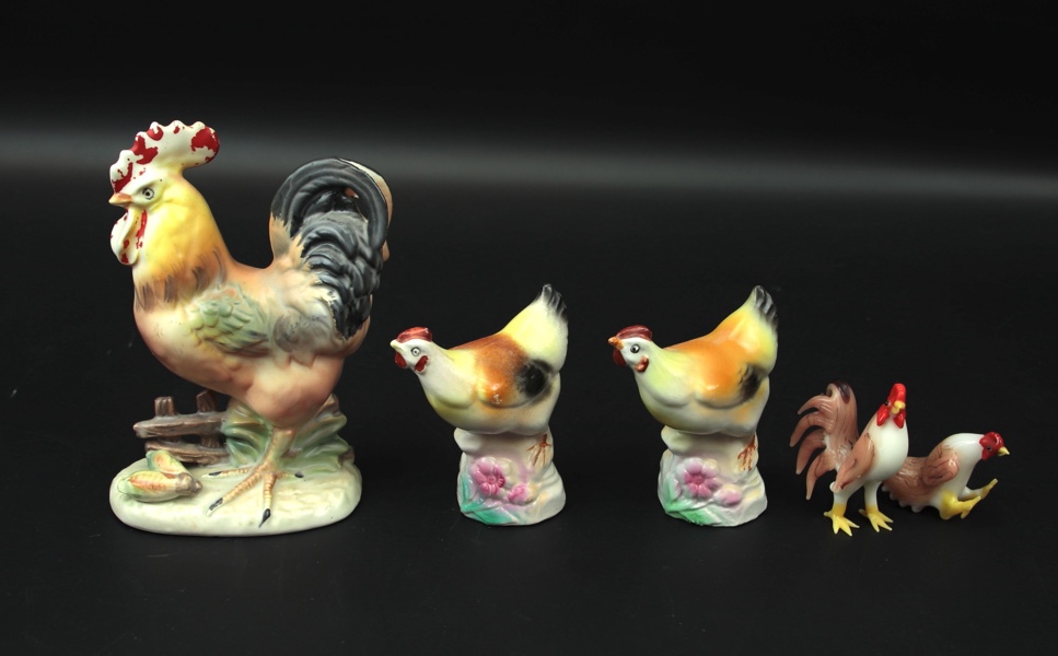 Figuriner, 3 + 2 st, porslin och glas, 1900-tal.
