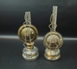 Väggfotogenlampor, 2 st, glas och mässing, 1900-tal.
