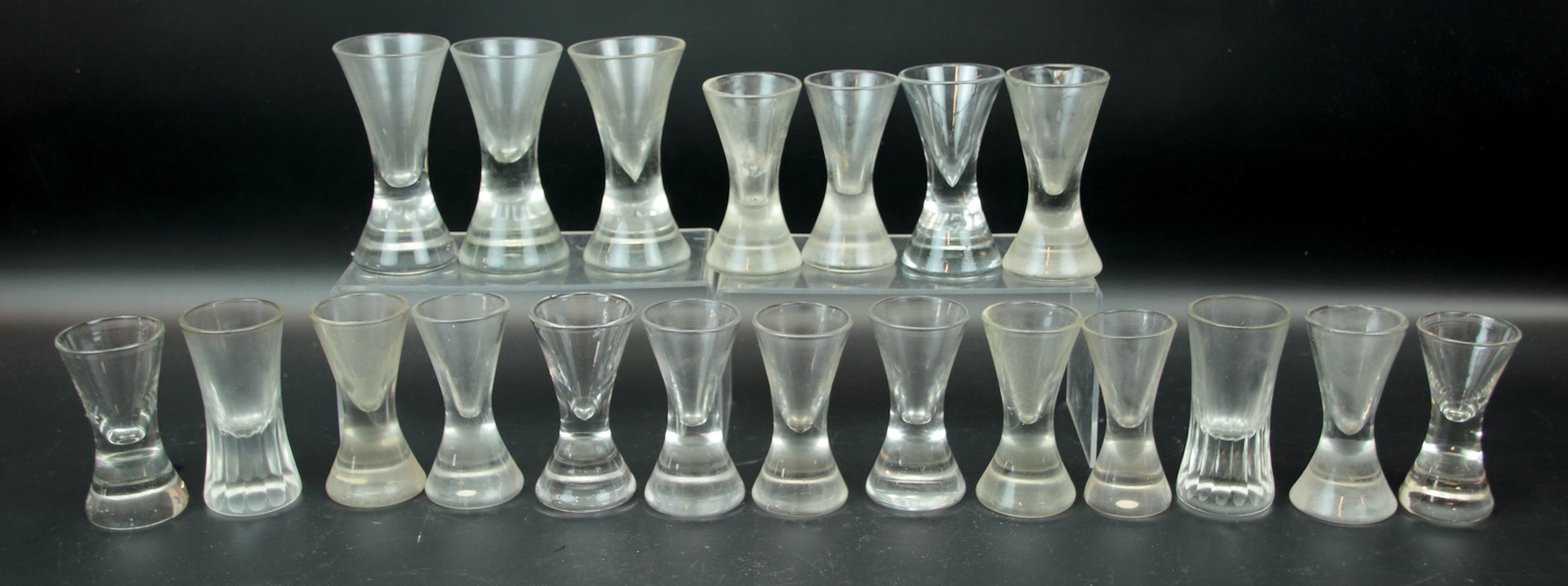 Snapsglas, s.k. Kaptensglas, 20 st, 1900-tal.
