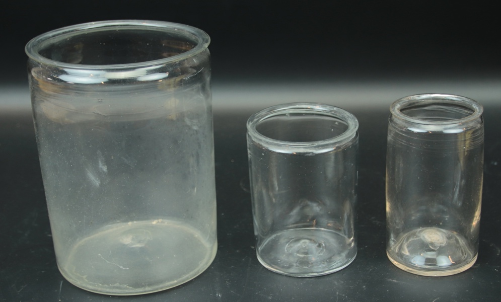 Konservburkar, 3 st, glas, 1800-tal.