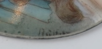 Medaljongporträtt föreställande Princesse de Lamballe, handmålat porslin, otydligt signerad, 1800-tal.