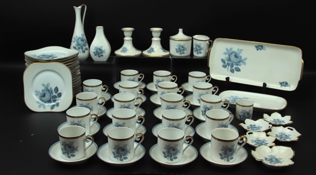 Kaffeservis, 52 delar, porslin, "Blå ros", Hackefors.