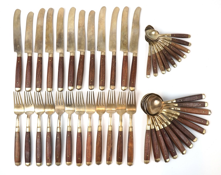 Bestickservis, 46 delar, trä/mässing, 1900-tal.