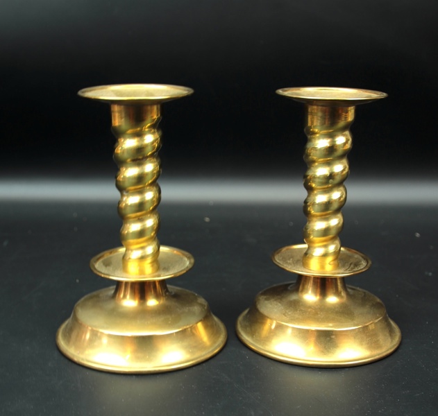 Ljusstakar, ett par, mässing, barockstil, G. Carlsson, Eskilsstuna.