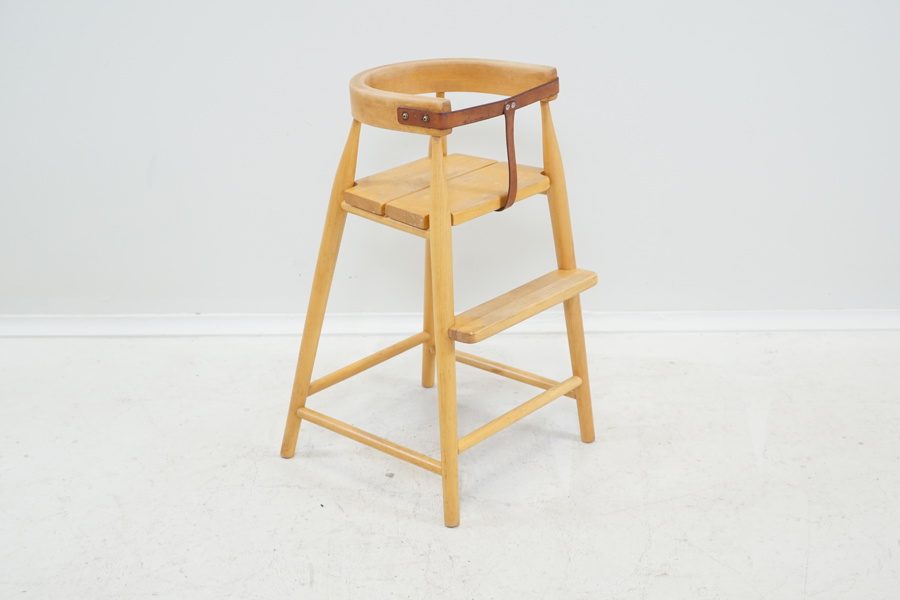 Barnstol, trä, Nesto, Nässjö.