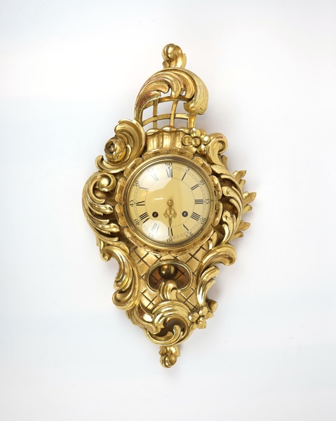 Väggpendyl, förgyllt trä, rokokostil, Westerstrand Töreboda.