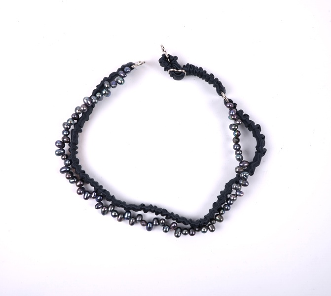 Halsband, tahitipärlor.