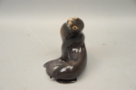 Knud Möller, figurin, sjölejon, porslin, nr 1733, Bing & Gröndahl.