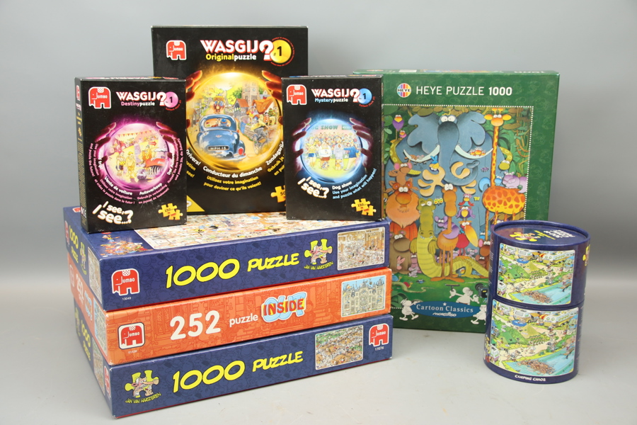 Pussel, 8 st, bl.a Wasgij?, Jumbo.