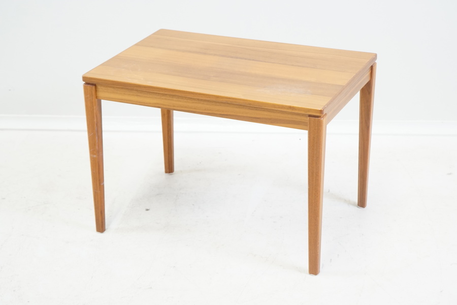 Sidobord, teak, 1900-tal.