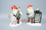 Tomtefiguriner, 2 st, porslin, efter Jenny Nyström, Kalmar Läns Museum.