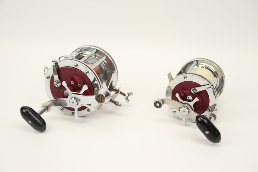 Fiskerullar, 2 st, varav en Fladen 2000 för havsfiske.