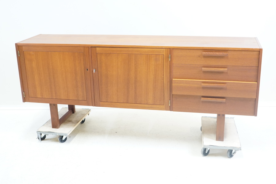 Sideboard, teak, 1900-talets andra hälft.