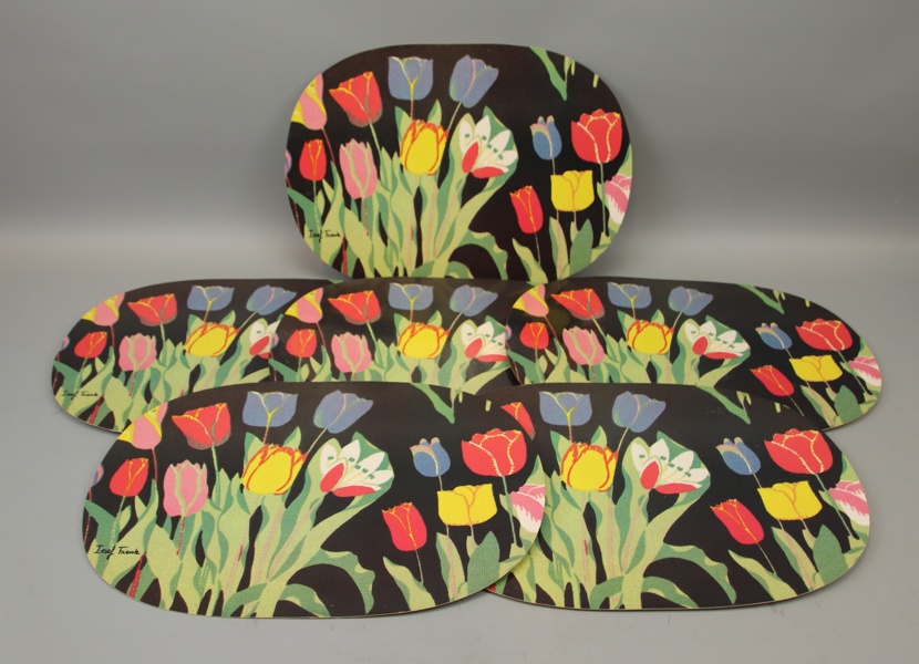 Josef Frank, bordstabletter, 6 st, plast, "Svart Tulpan", Svenskt Tenn.