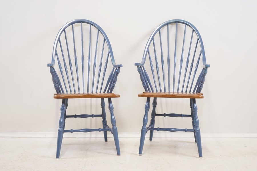 Windsorstolar, ett par, Kli Logatec, Slovenien.
