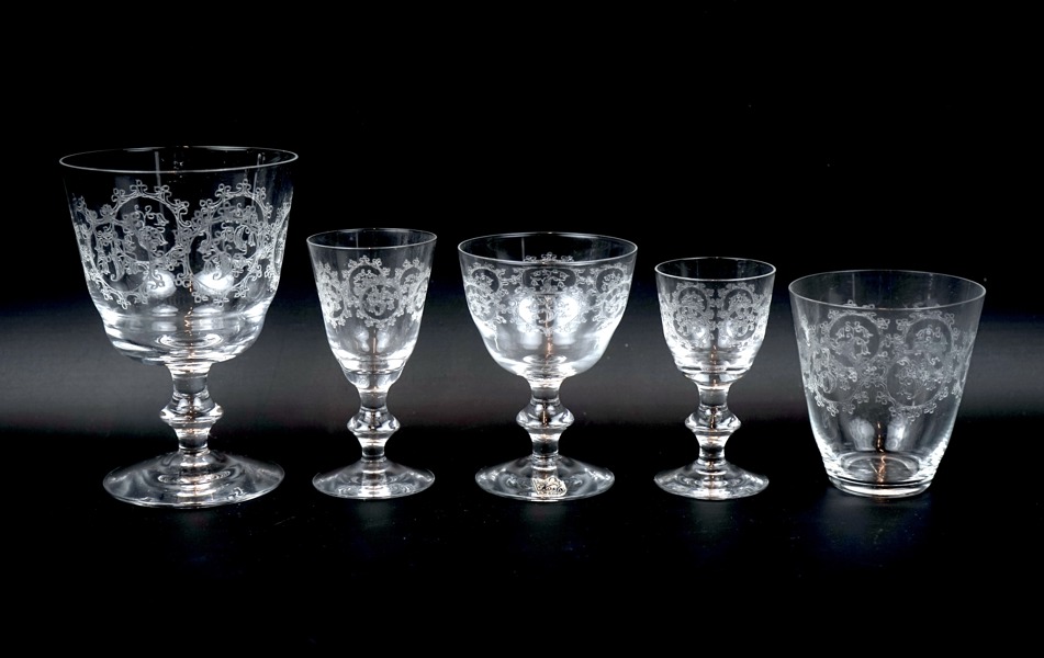 Edvin Ollers, glasservis, 54 delar, pantograferad dekor, ''Elon'', Kosta, 1900-talets första hälft.