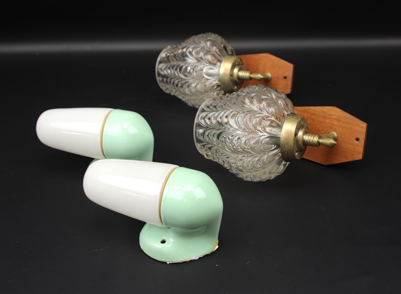 Badrumsbelysning och vägglampor, 2+2 st, bl.a porslin och glas, 1900-tal.