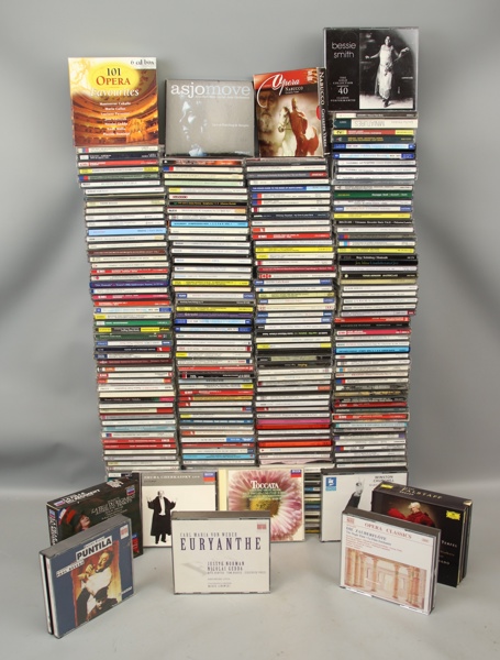 Cd-skivor, ett parti, klassiskt och jazz.