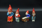 Tomtar, 4 st, keramik, 1900-tal.