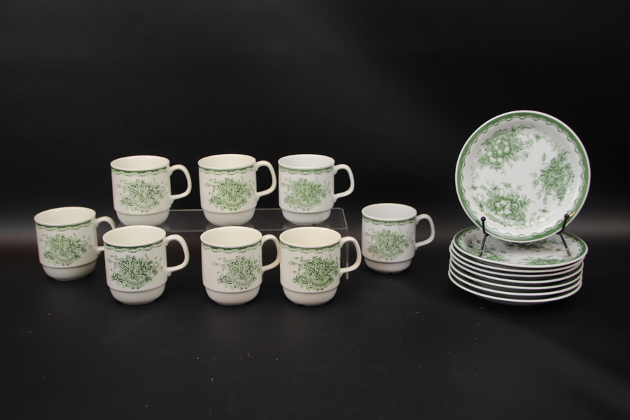 Muggar och assietter, 8+8 st, porslin, Grön Anna, Rörstrand.