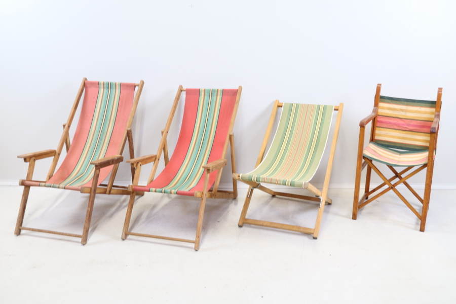 Solstolar och regissörstol, 4 delar, trä/textil, hopfällbara, 1900-tal.