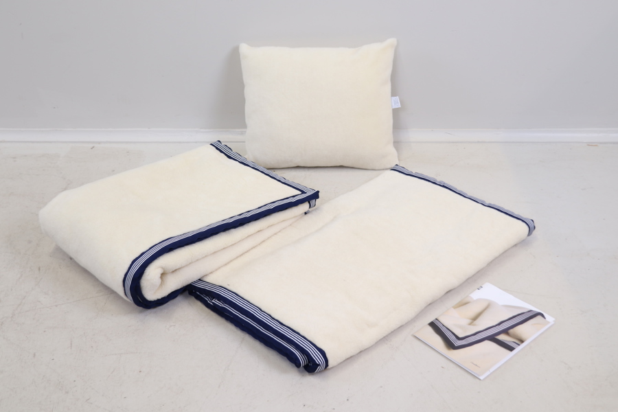 Täcke, kudde och bäddmadrass, merinoull, Cloudberry.