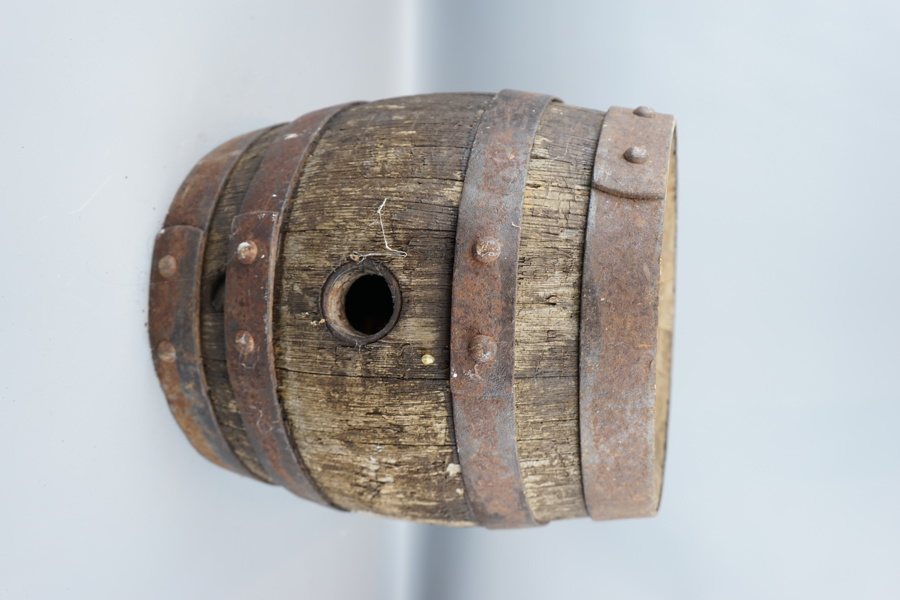 Öltunna, trä och metall, tidigt 1900-tal.