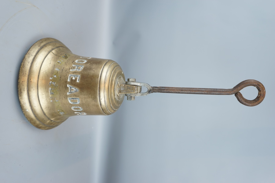 Skeppsklocka, brons.