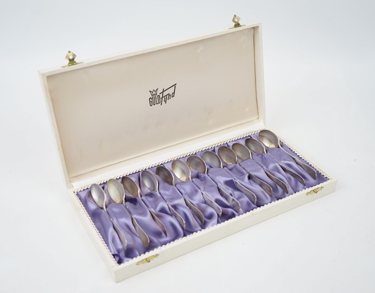 Kaffeskedar, 12 st, silver 830, ''Uppsala''.