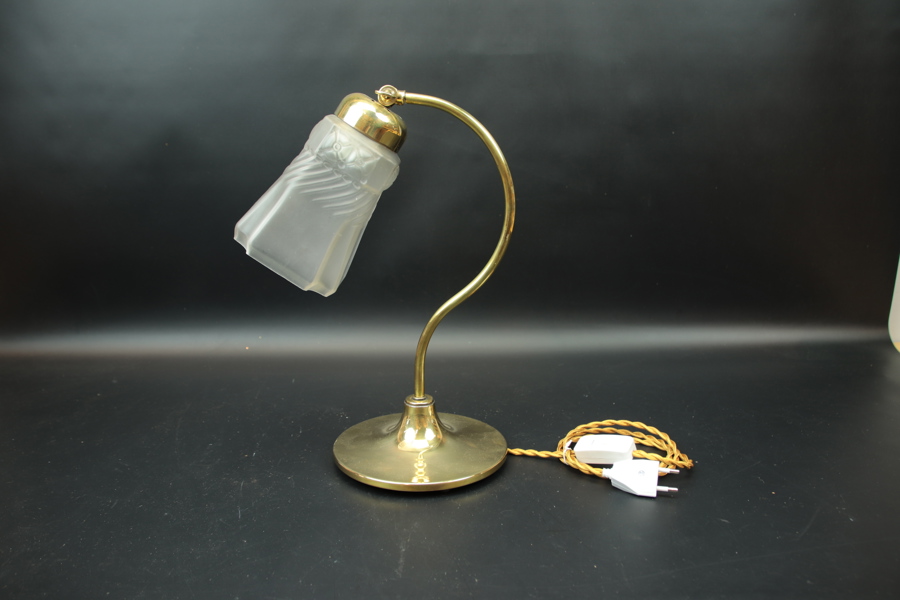 Skrivbordslampa, mässing/glas, 1900-tal.